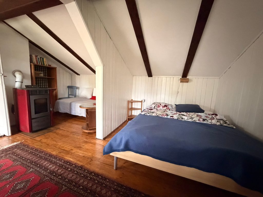 Apartment 2, Bett und Einzelbett