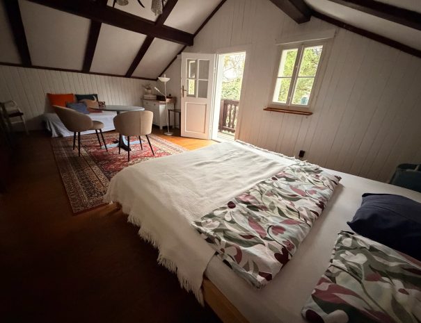 Bed & Breakfast Braunsteiner Apartment 1, großes Bett